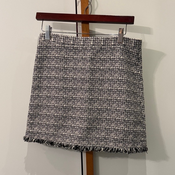 Alice + Olivia Dresses & Skirts - Alice + Olivia Black and White Tweed Mini Skirt